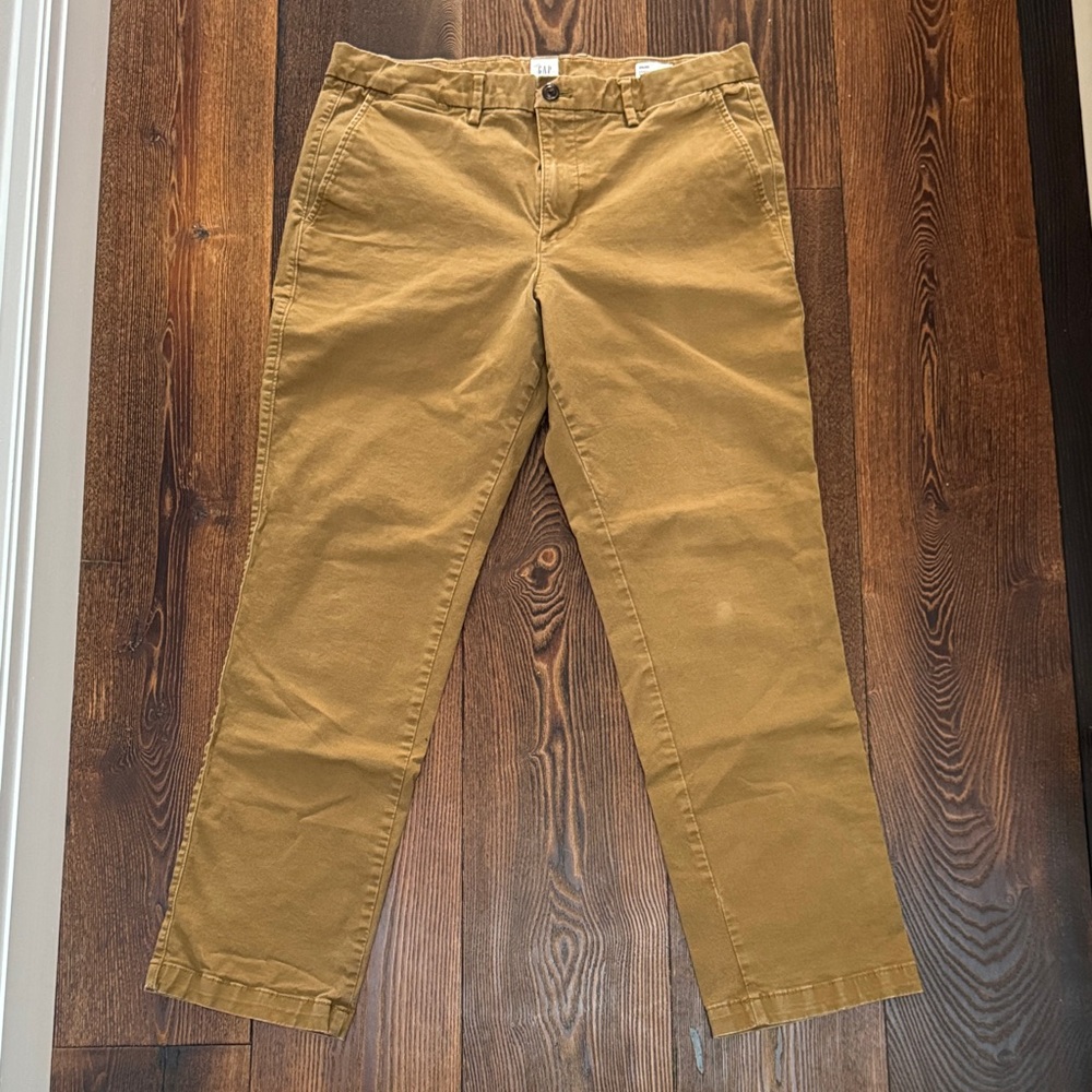 GAP Men's Khaki Chinos